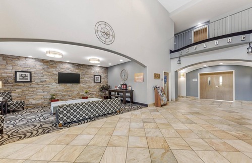 Madill Hotel | Best Western Plus Sand Bass Inn & Suites