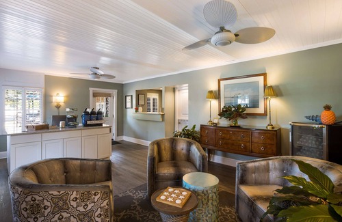 Historic Downtown Hotel | Best Western Sea Island Inn