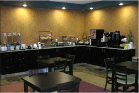 Wainwright Hotel | Best Western Wainwright Inn & Suites