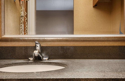 Woodhaven Hotel | Best Western Woodhaven Inn