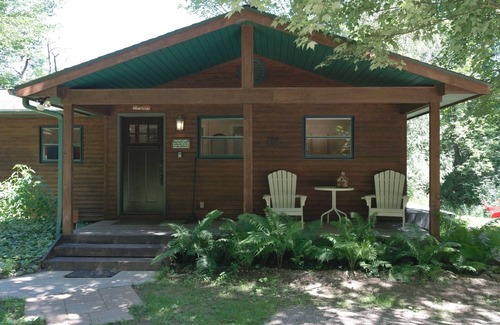 Thompsonville Cottage | Betsie Bliss Cottage, Riverfront/Hot Tub, Skiing, Golf