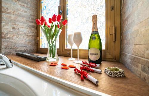 Quartiere XXIII Alessandrino Apartment | Bettí House vasca idromassaggio metro C Alessandrino - San Giovanni e trenino laziali-Termini -Bettí House