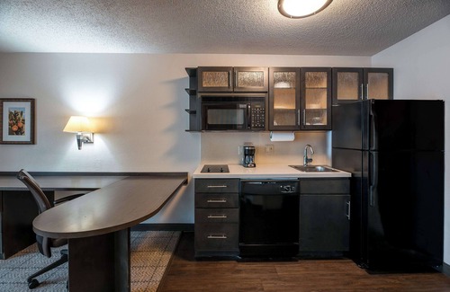Fossil Creek Apartment | Better Choice for your Vacation! Free Parking Onsite, Pets Allowed