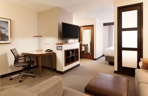 Gwinnett Place Hotel | Better Choice For Your Vacation! Amazing Unit, Near Hermitage Plantation!