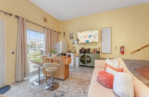 Whitemarsh Island Apartment | Between Downtown + Tybee - Cozy Vibes