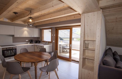 Faverges-Seythenex Apartment | BETWEEN LAKE AND MOUNTAINS: La Sambuy ★ - NEW FOR 2019 5 mins from Lake Annecy