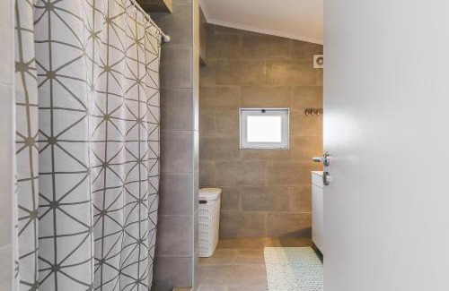 Malveira da Serra House | Between Mountain And Sea