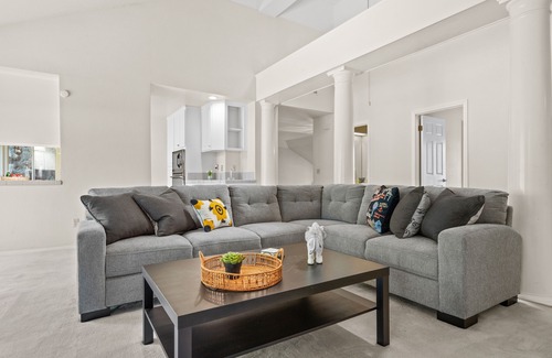 Concord House | Between Napa & San Francisco 6bed large bright