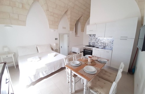 Uggiano la Chiesa Apartment | Between Otranto and Porto Badisco Studio in Masseria