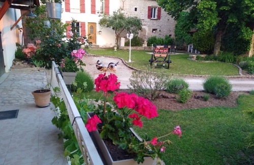 Nanton House | Between Tournus and Cluny, the charm of Southern Burgundy, "ViniCella" rural gîte