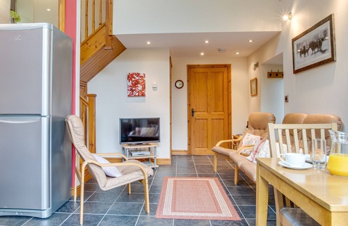 Machynlleth House | Beudy Clygo - Two Bedroom House, Sleeps 4