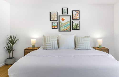 Araby House | Beverly Chills - A Ryson Property