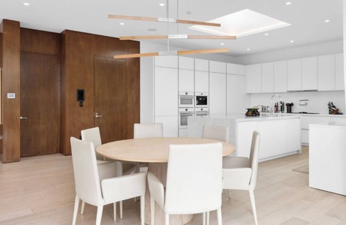Beverly Hills Villa | Beverly Grove Modern - Modern Estate w/Japanese Garden & LA Views