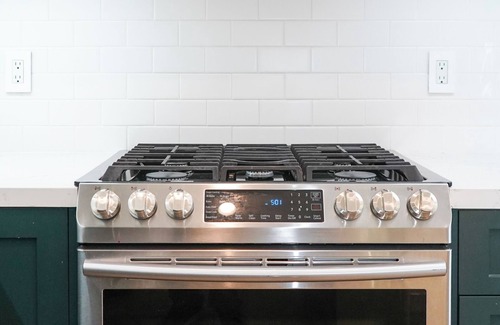 Beverly Hills Apartment | Beverly Hills, Designer Chic Residence - Where Style meets Comfort
