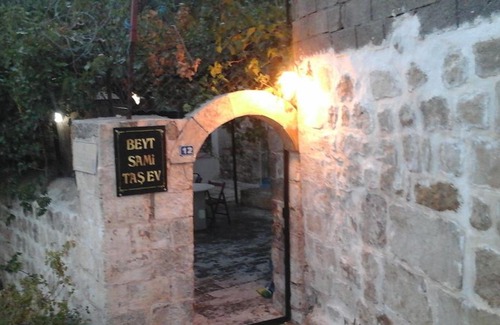 Artuklu Hotel | beytsami taşev