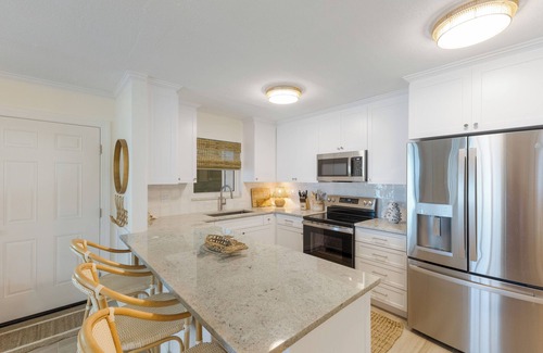 Boca Grande Condo | BG Beach 5B - Ground level - No Stairs - Gulf Front - Sleeps 4