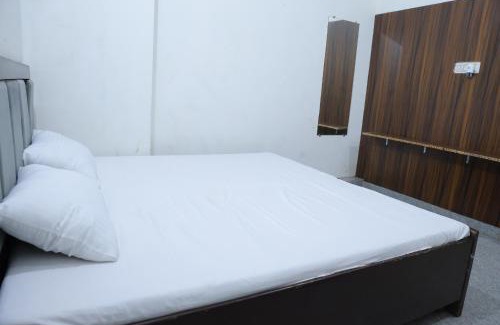 Vrindavan House | Bhawna Guest House