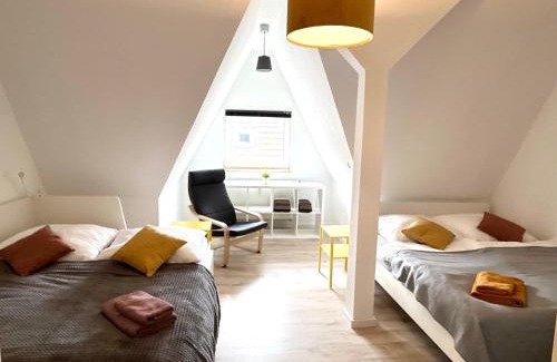 Goethestraße Apartment | BHV-3- und 5-Zimmer Wohnungen mit Terrasse, 24h self-check-in, TV, Internet, DisneyPlus, Waschmaschine