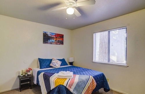 Chico Condo | BIDWELL PARK 4BR EPIC SPOT đ POOL đšī¸ ARCADES đļ