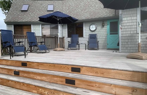 Trenton Cottage | Biello Cottage - on the water in Trenton