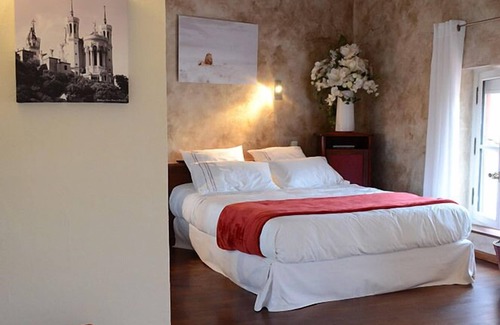 Old Lyon House | Bienvenue Chez Sylvie