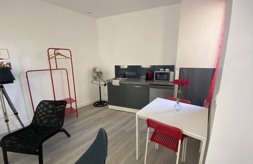 La Belle de Mai Apartment | Bienvenus à Belle de Mai, Love Suite