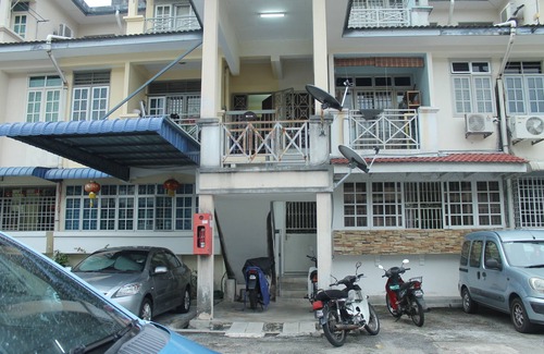 Pagar Buluh House | Big and clean house, fully furnish and very comfortable
