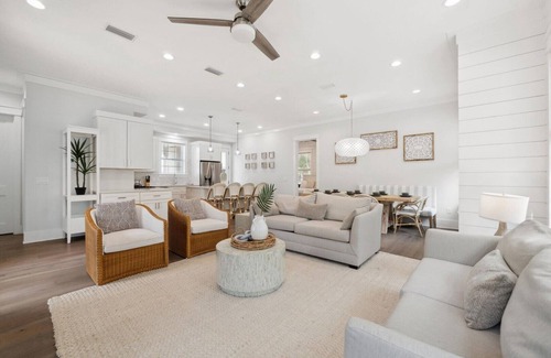 Treetop House | Big Beach House! Pet Friendly, 4 Bikes, Pool, Near Beach – 30A
