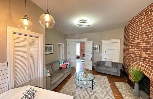 University District Apartment | Big Brick 2 Bedroom apartment in Victorian Village
