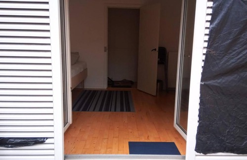 Gladsaxe Municipality House | Big Cozy Room with garden view