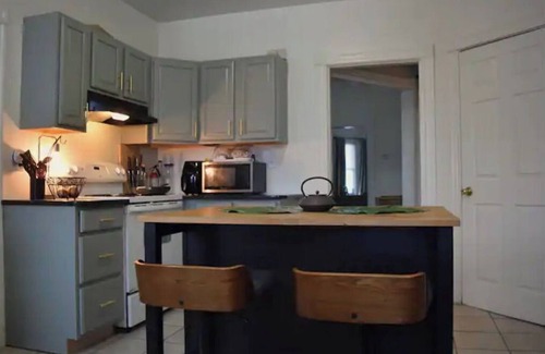Mount Pleasant House | Big family gatherings