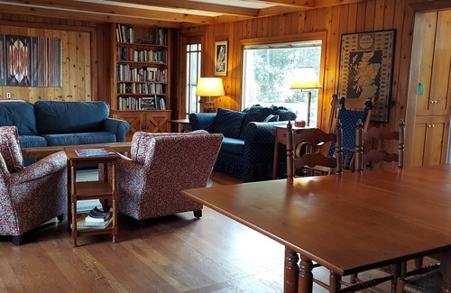Glen Arbor Cottage | Big Glen Lake 4 Bedroom Private Cove