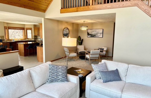Glen Arbor House | Big Glen Lake - Large Waterfront Home