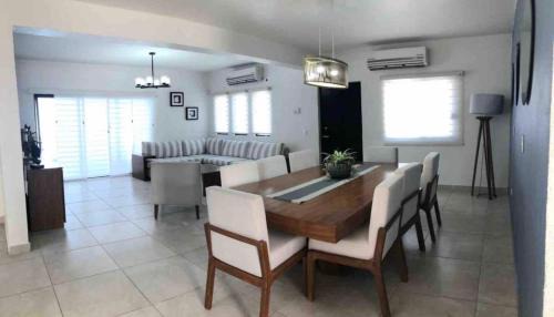 Guaymas House | Big House Pool Grill, 4 Bedrooms 12 ppl AC Ocean view TV WIFI