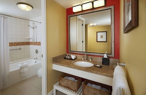 Keauhou Hotel | Big Island Dream! 2 Modish Units, 2 Pools, Ocean View, Game Room, Restaurant!