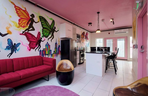 Civic Center Hotel | BIG LITTLE HOTEL