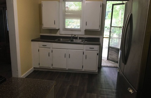 Mobile House | Big lot house West of University of South Alabama