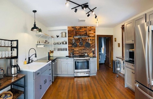 Luray Apartment | Big Oak Manor & Ranch