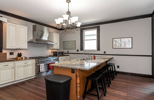 Knoxville House | Big Orange Retreat: City Views, Game Room, Near Downtown