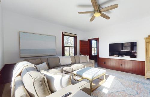 Mendocino House | Big River Lodge
