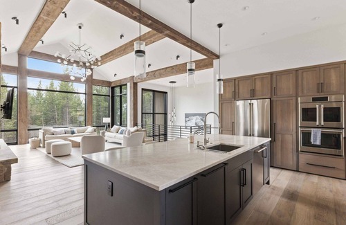 Big Sky House | Big Sky Summit Chalet/Ski-In Hot Tub Wi-Fi