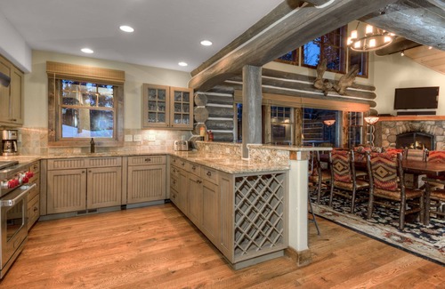 Powder Ridge Cabin | Big Sky Vacation Rentals: PR Manitou 1