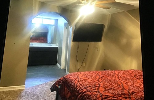 Moreno Valley Resort | BIG SPACE LAKE HOUSE FROM LAKE PERRIS