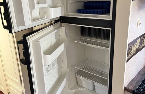 East Fultonham House | Big Spacious Camper