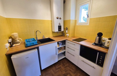 Les Sablettes Apartment | Big Studio in the peace with SWIMMING POOL and in 5mn in feet of the BEACH