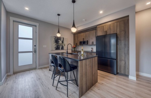 East Kootenay Apartment | Bighorn Meadows Resort