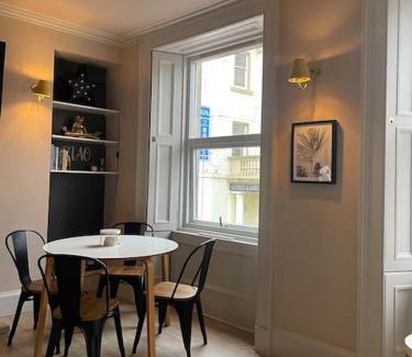 Gattonside Apartment | Bijou apartment in the heart of Melrose