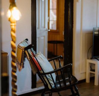 Merligen Apartment | Bijou Beatus - Lakeview Sunset Retreat