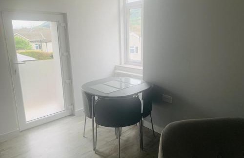 Merthyr Vale House | Bike Park Cottage Sleeps 5 with Pet