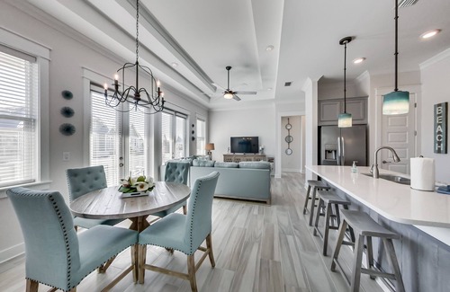 Panama City Beach House | Bike to Beach, Resort Pool, Designer Updates, Enjoy The Big Chill, Pet Friendly